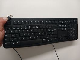 Logitech K120 Tastatur und Maus