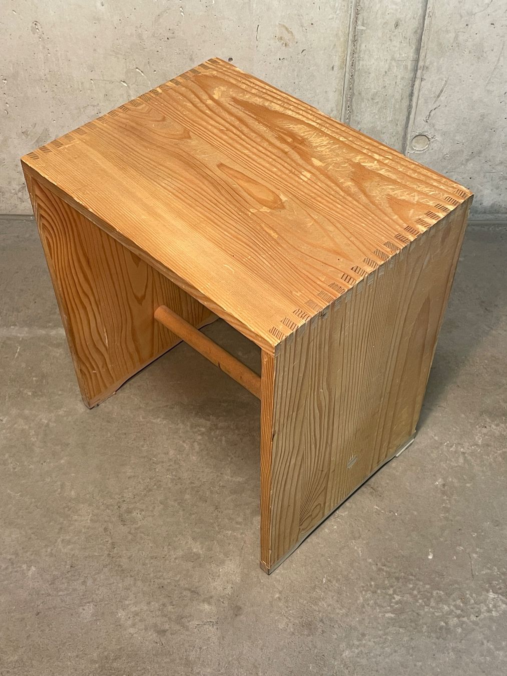 Vitra Sgabelli: Max Bill Ulmer Hocker – Usato da Zürich venduto da starch.studio 3