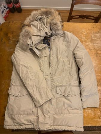 Neuwertig Woolrich Damenjacke M