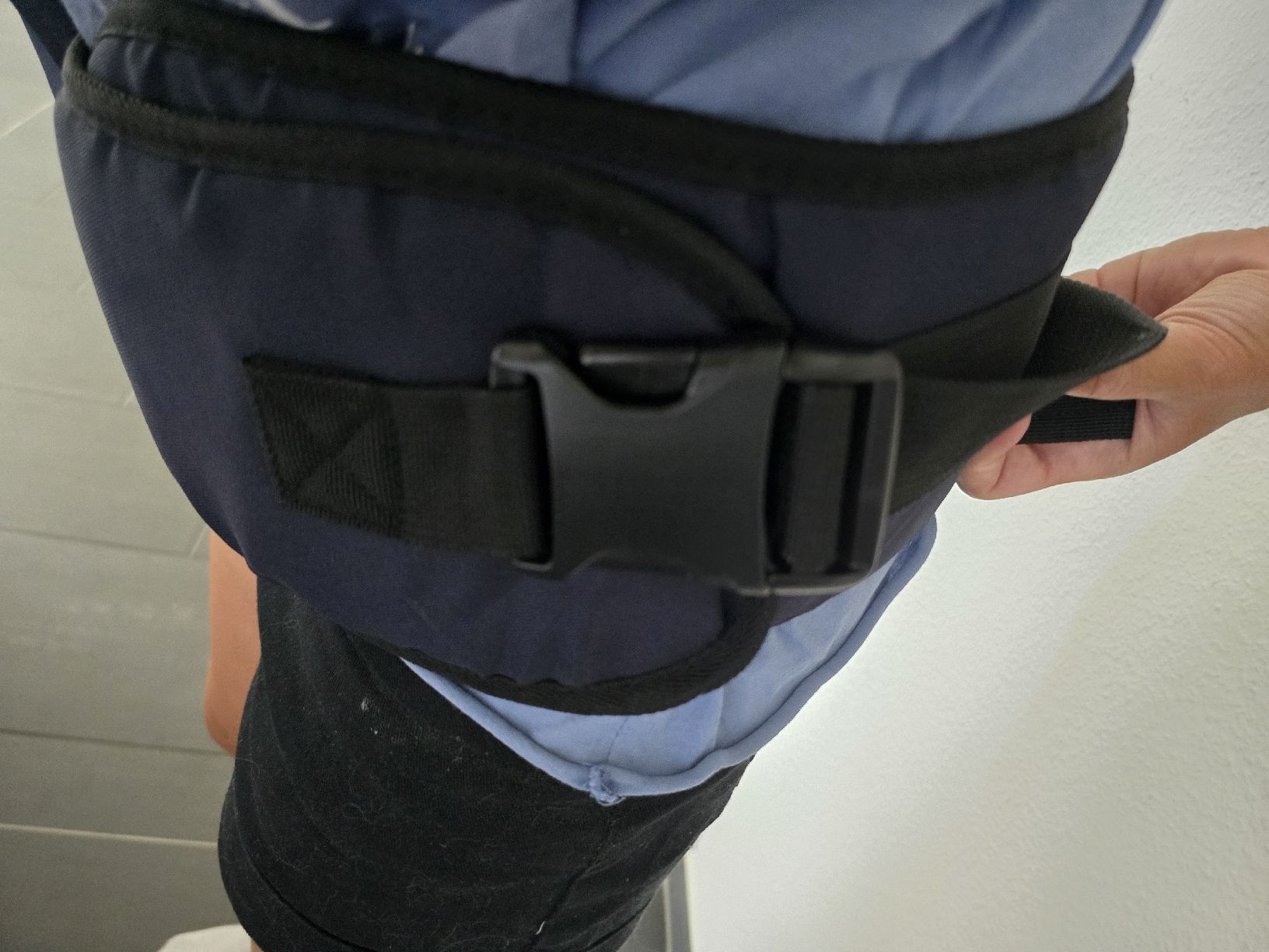 Bauch- & Rückentragen: Babytrage Hipseat  – Gebraucht aus Unterentfelden von Panda-87 3
