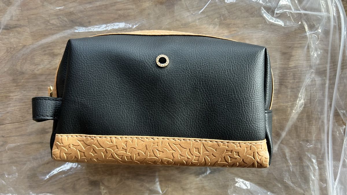 Kosmetikkoffer: Bulgari (Emirates) FIRST Class Vanity set – Neu (gemäss Beschreibung) aus Lugano von bad_2t9b 4