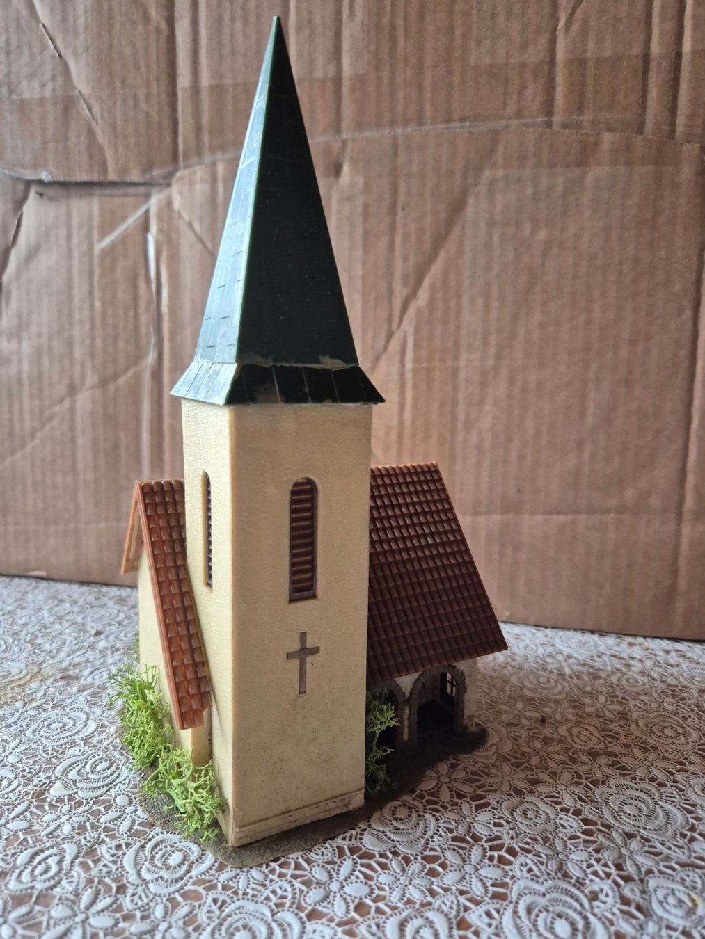 Vollmer Modelleisenbahnen: Dorfkirche Vollmer H0 – Gebraucht aus Bibern SH von streunekater 1