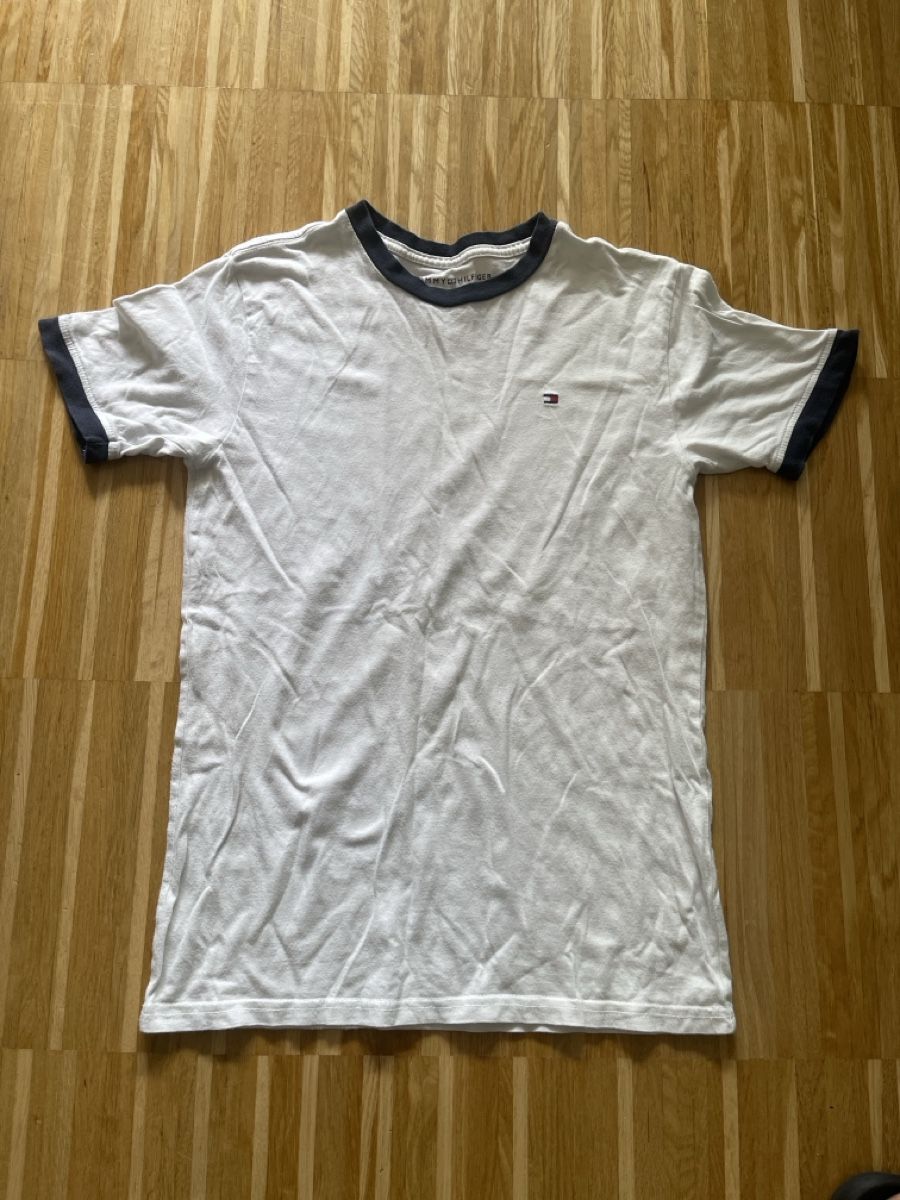 Tommy Hilfiger Camicie, T-shirt & Polo: Tommy Hilfiger T-Shirt White – Usato da Zürich venduto da ros_jy6w