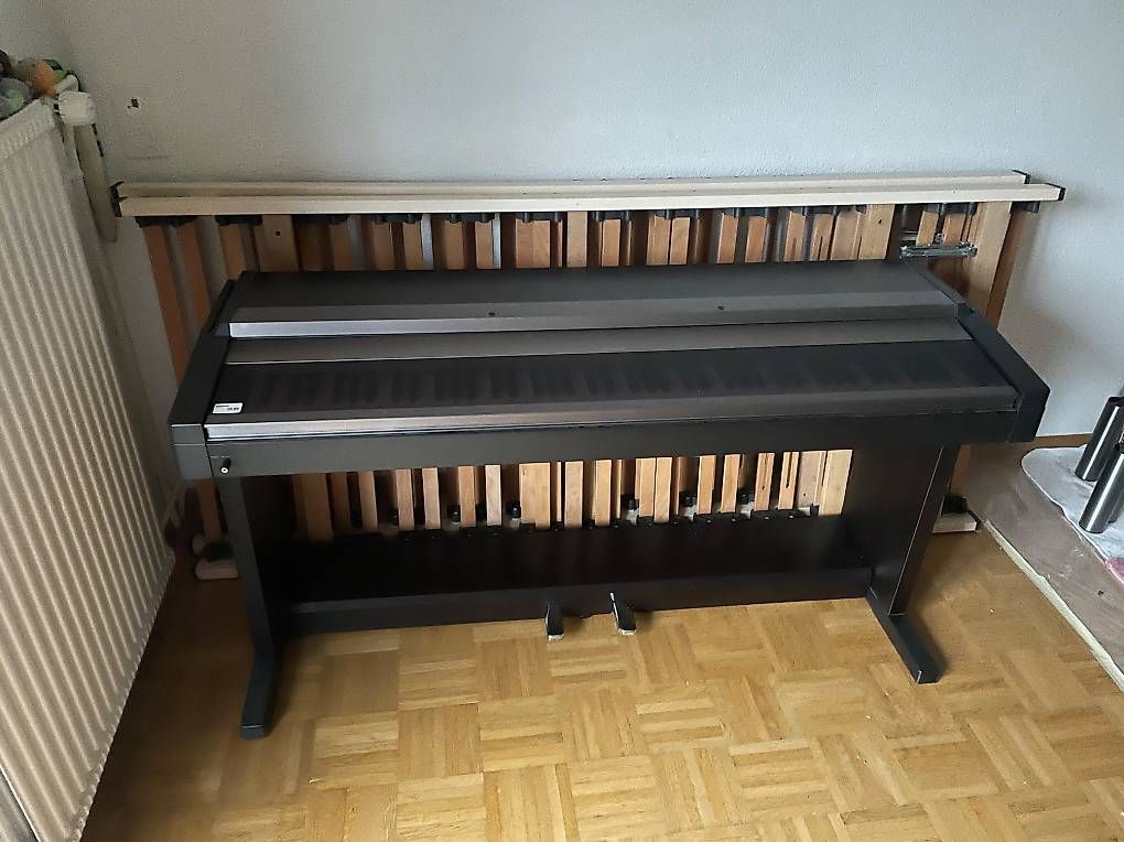 Roland Strumenti musicali: E Piano E Klavier abzugeben – Usato da Nidau venduto da ros_7cdy 2