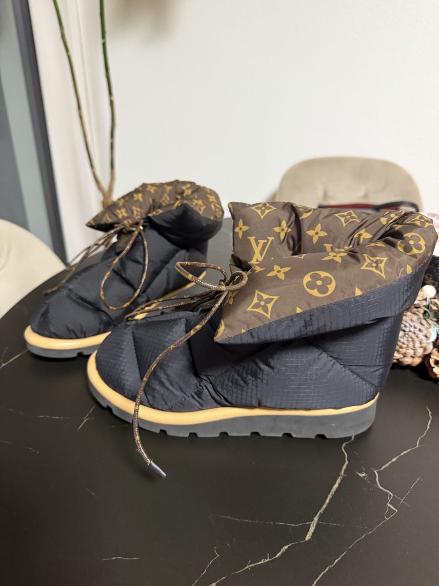 Louis Vuitton Scarpe da donna: Louis Vuitton pillow boots – Nuovo (secondo la descrizione) da Mellingen venduto da eli_7hdx 3