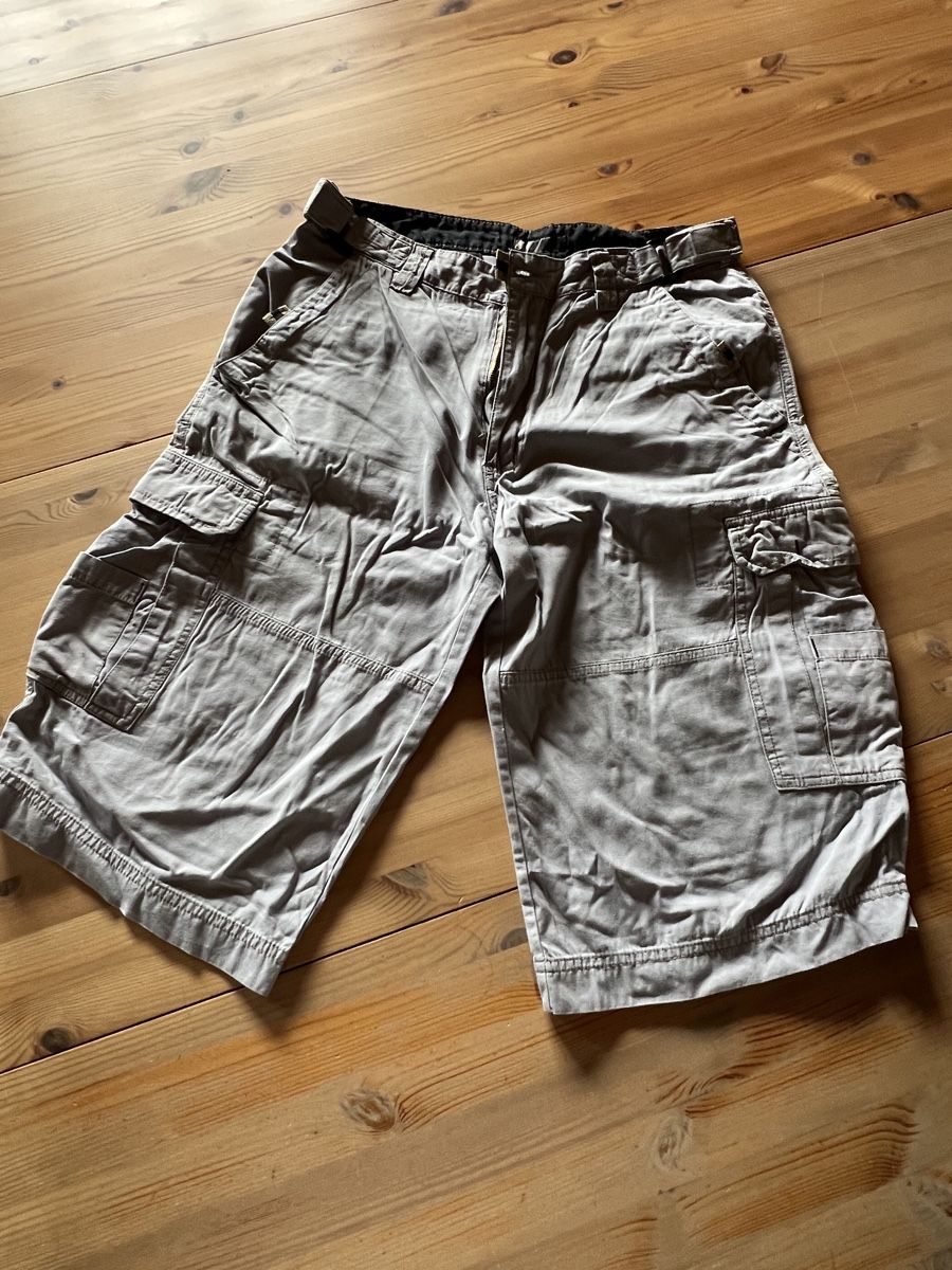C&A Pantaloni: Herren Sommer-Shorts, Grösse 48 – Usato da Lurtigen venduto da jun_7s7k