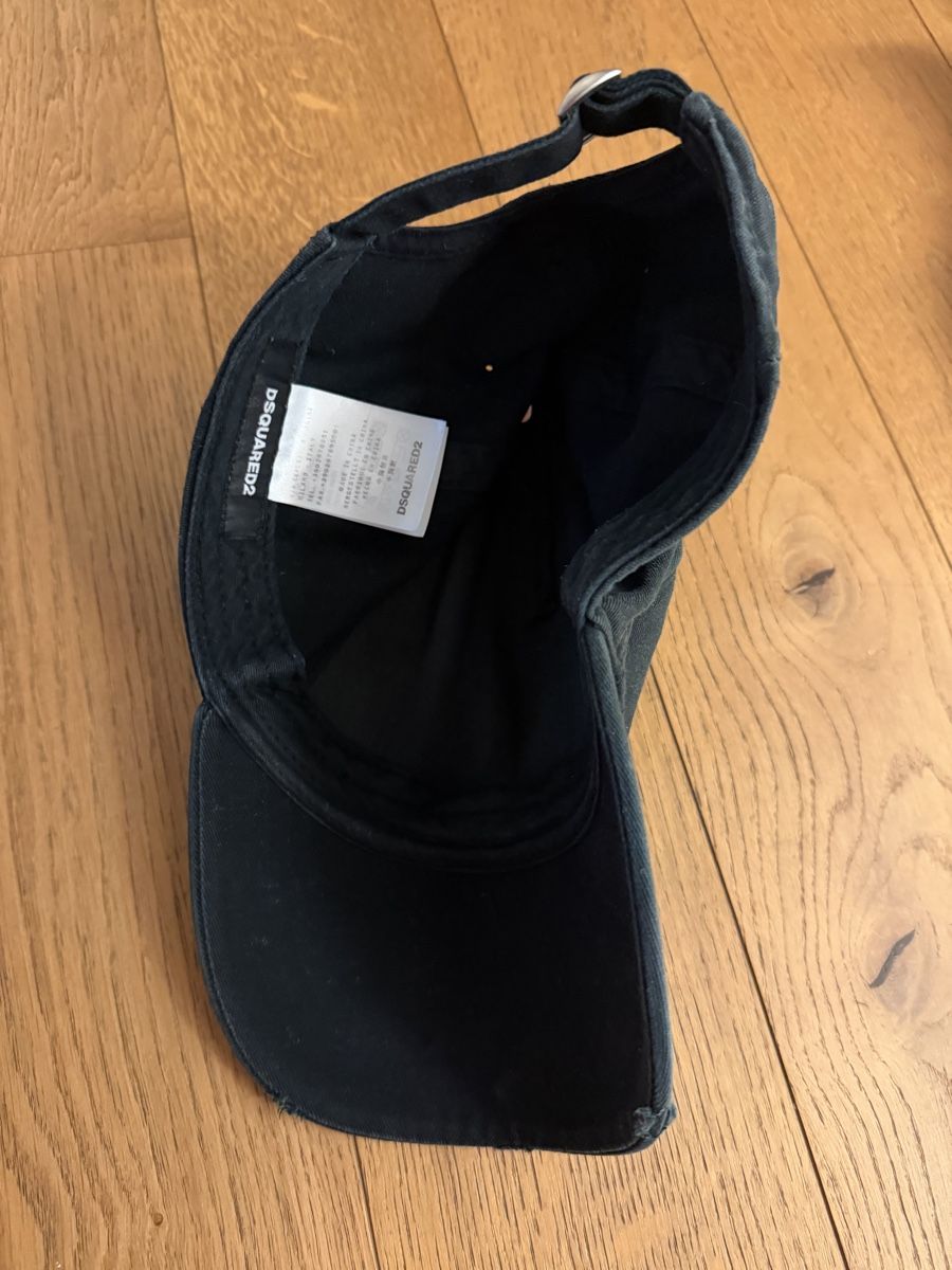 Dsquared2 Autres vêtements & accessoires: DSQUARED2 Kappe – D'occasion à Baden par mdct_ 1