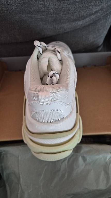 Balenciaga Herrenschuhe: Balenciaga Triple S Gr. 42 Weiß – Neu und originalverpackt aus Kölliken von ale_mqq6 2