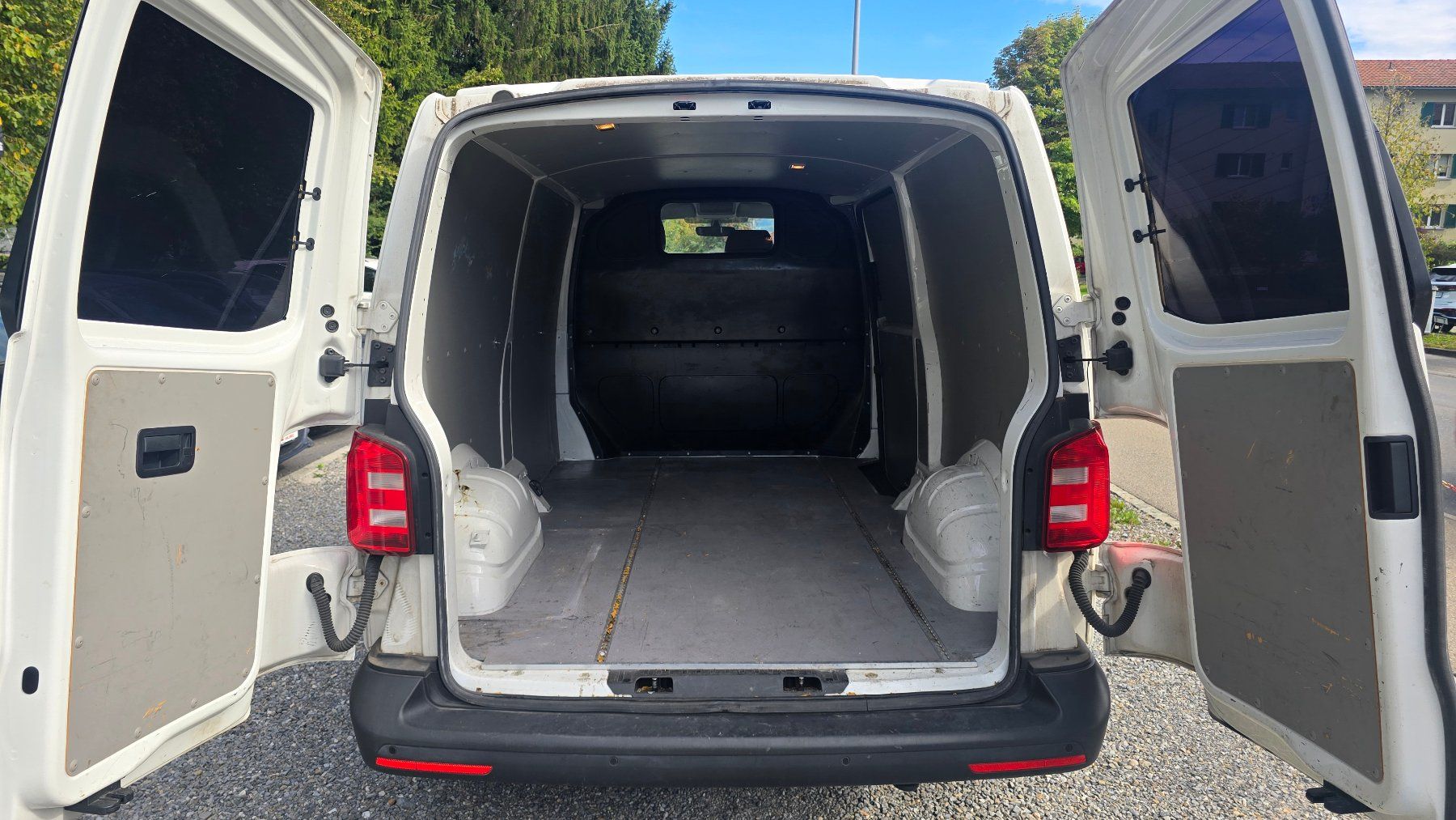 VW Nutzfahrzeuge: VW T6.1 2.0 TDI DSG – Gebraucht aus Emmenbrücke von meu_2j8p 5