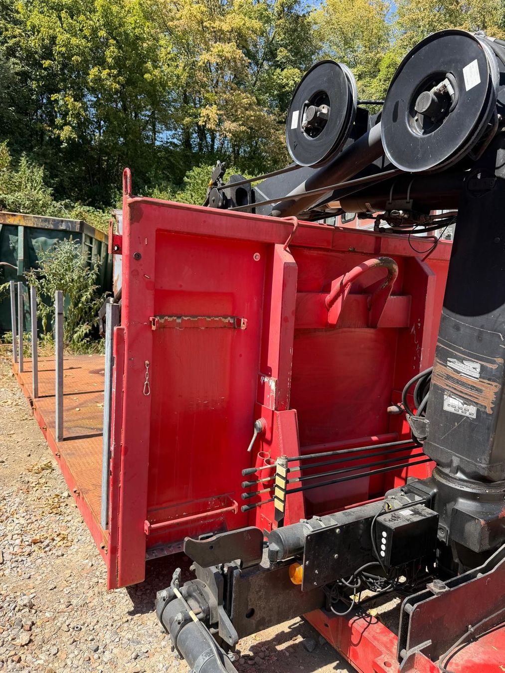 HIAB Gru: Hakengerät-Kranpritsche mit HIAB-Kran – Usato da Thalwil venduto da Der.verkaufer 9