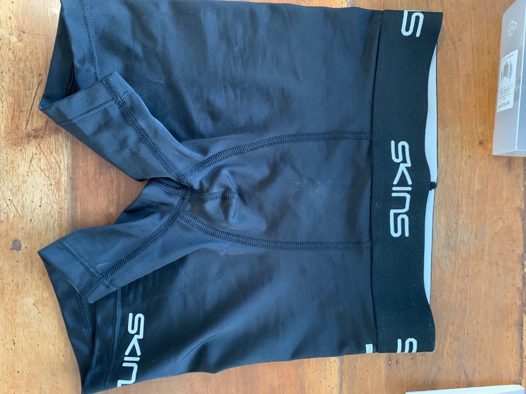 Lotti di vestiti: Shorts Skins compression new – Usato da Châtonnaye venduto da regencio