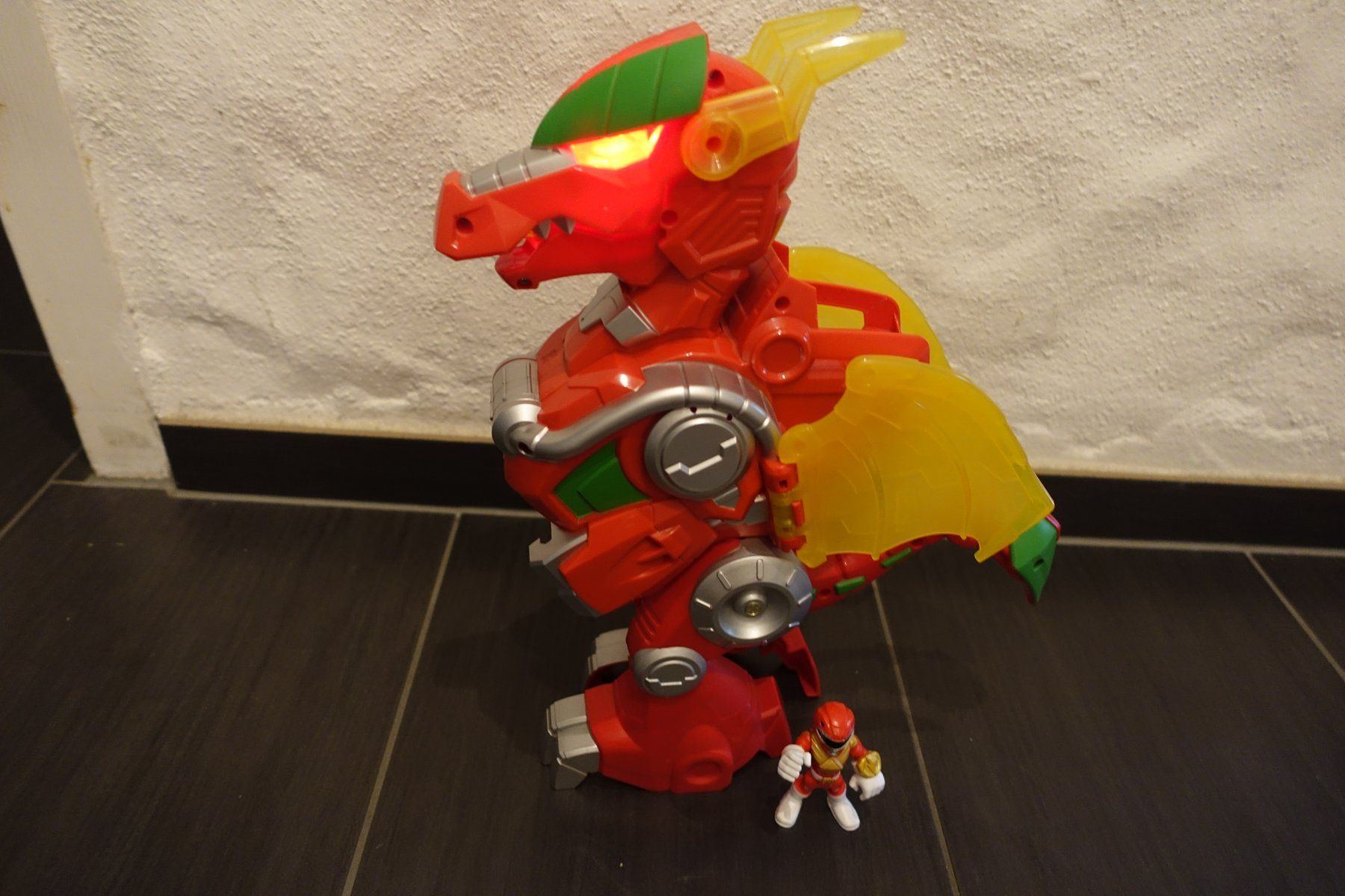 Giocattoli: Power Rangers Drachen mit Figur – Usato da Belp venduto da Mazarron58 2