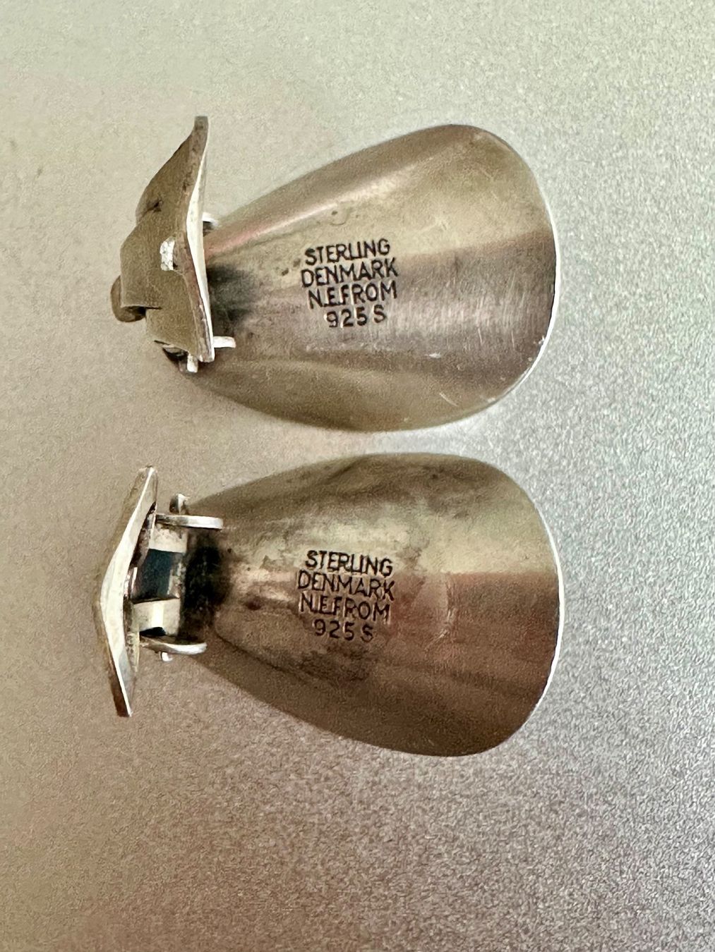 Orecchini pendenti & Orecchini a lobo: Vintage Silber 925 Ohrclips, Nils Eric From, Denmark – Usato da Onex venduto da Antiqueshow 2