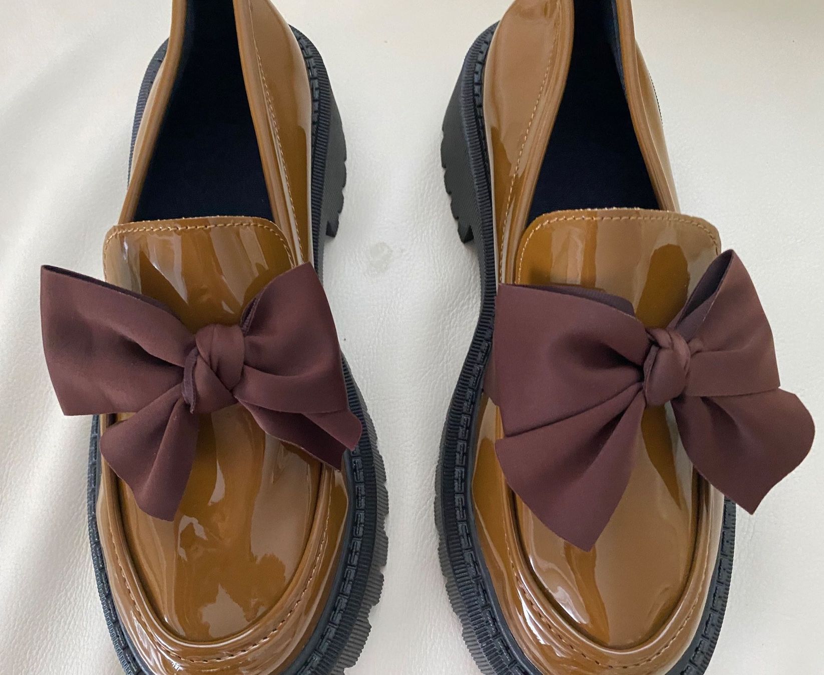 Scarpe da donna: Eyecatcher - edle/sportliche Damenschuhe mit Décor, 40 – Nuovo e nell'imballaggio originale da Winkel venduto da ferrari2022 6