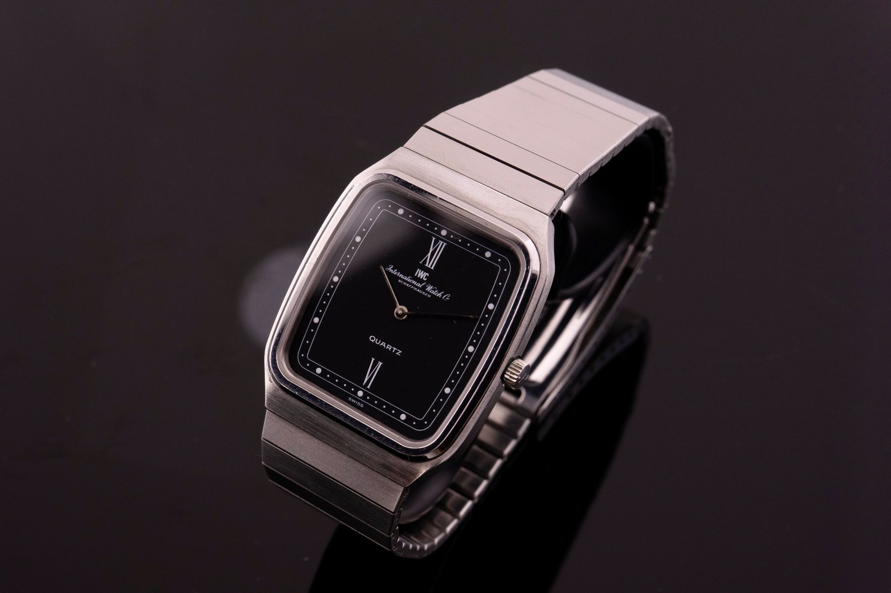 IWC Montres: IWC Quartz Flat-line Ref. 3801 – D'occasion à Rafz par KittyKallen17 1