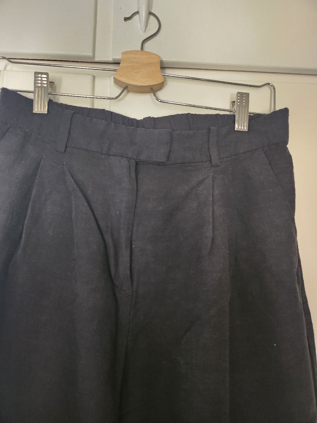 H&M Hosen: Pants black linen blend used – Gebraucht aus Schlieren von wik_69lh 1