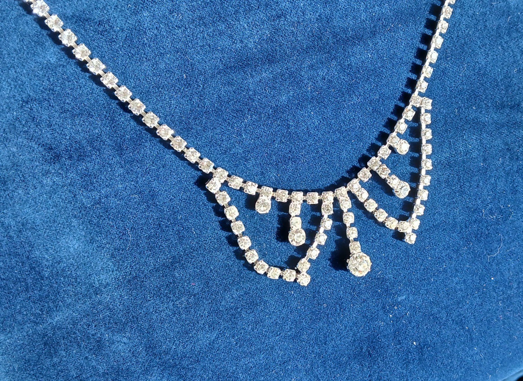 Colliers: Bijoux Strass Kette – Neuf (Voir description) à Greifensee par Foxglove 2