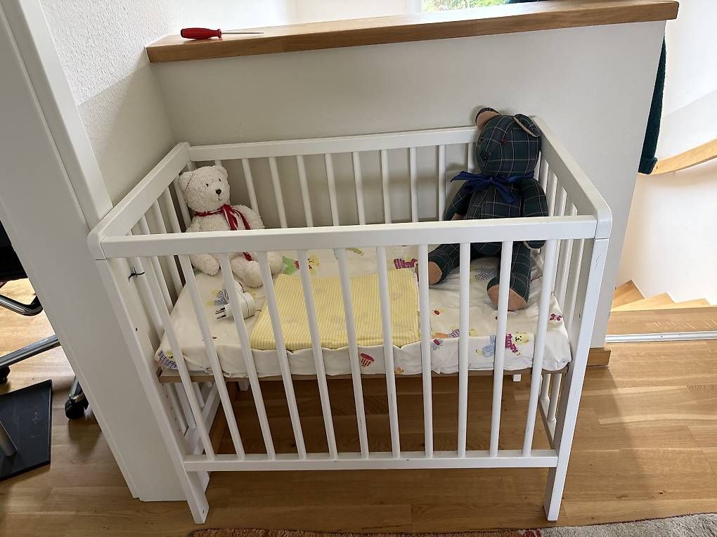 Letti: Babybett mit Matratze  – Usato da Chur venduto da Weltanschau