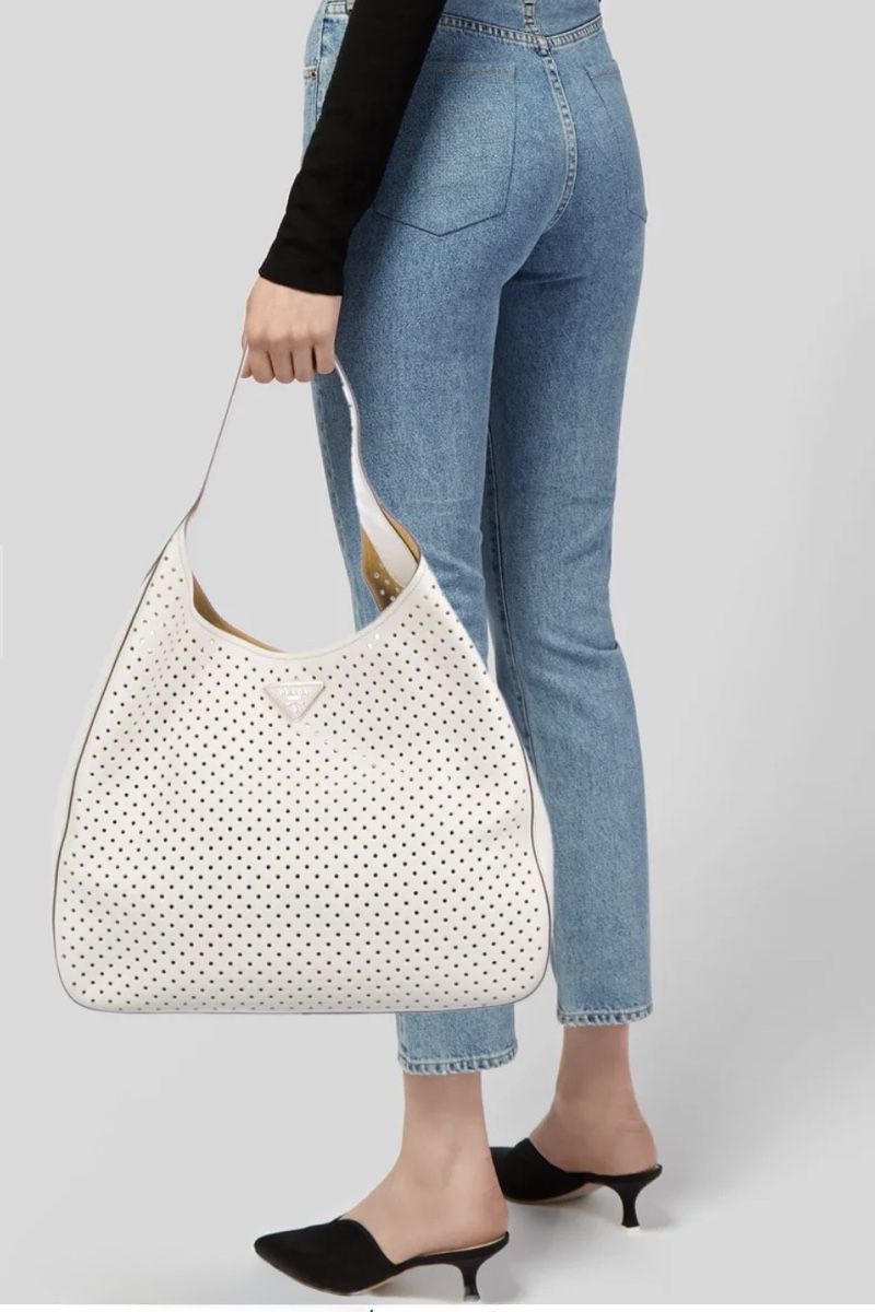 Prada Taschen für Damen: Prada Perforated City Calf Hobo Bag – Neu (gemäss Beschreibung) aus Zürich von Ju777 6