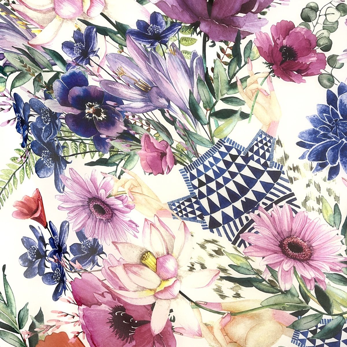 Fabric Frontline Foulard & Sciarpe: FABRIC FRONTLINE New Large Handpainted Silk Scarf – Nuovo e nell'imballaggio originale da Emmen venduto da Nightingale_2022 3