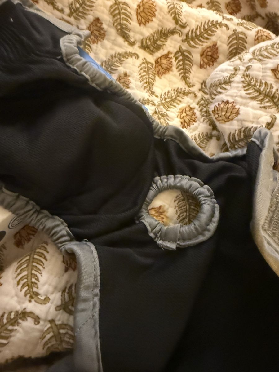Bacs à couches & couches: Washable dog diaper  – Neuf avec emballage d'origine à Conches par nee_f2v7 2