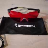 Browning Schutzbrille Rot mit Tasche guter Zustand