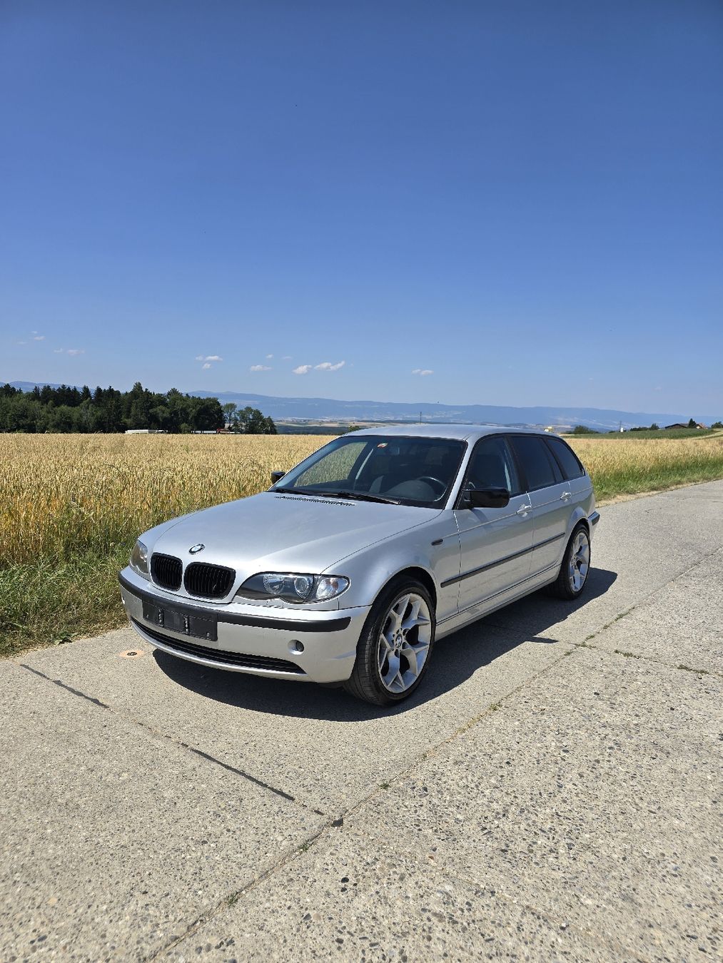 BMW Autos: Bmw e46 325i touring – D'occasion à Froideville par tra_n6rb