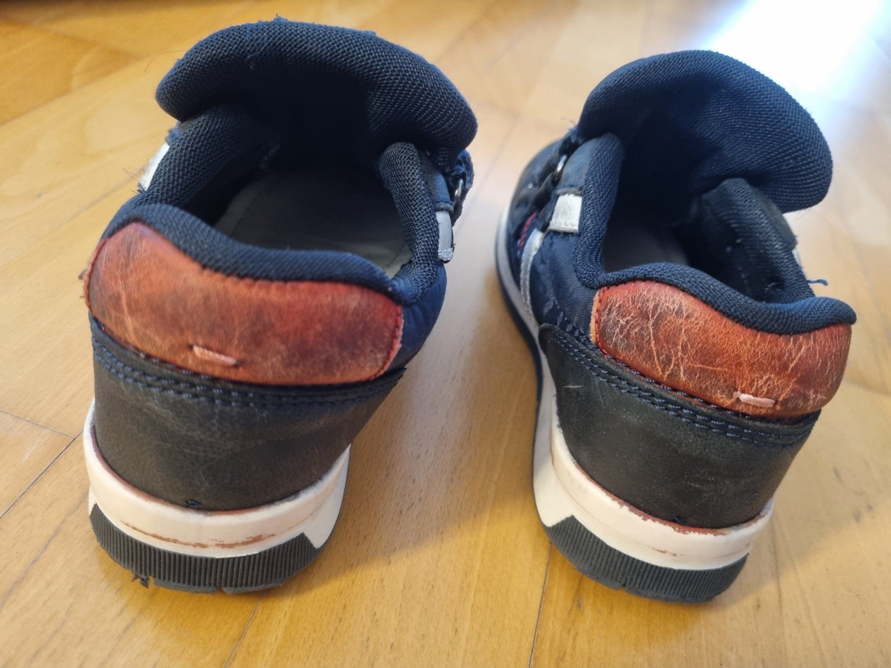 Scarpe per ragazzi: Lasocki Sneakers Gr 25 – Usato da Bäch SZ venduto da cri_87ts 3