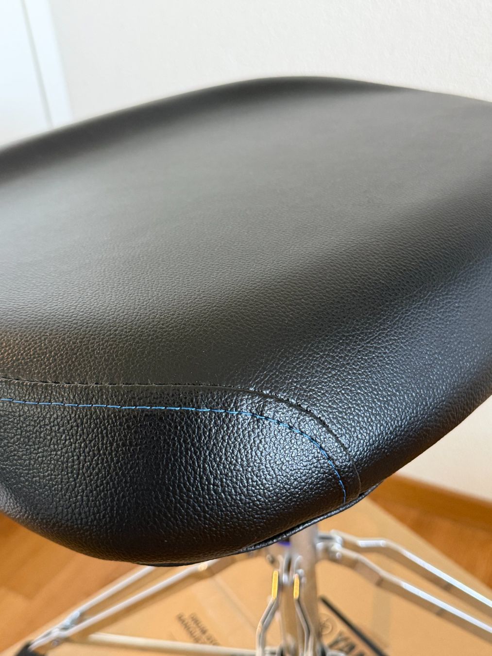 Hocker: Yamaha DS950 – Gebraucht aus Lausanne von lou_r82x 2