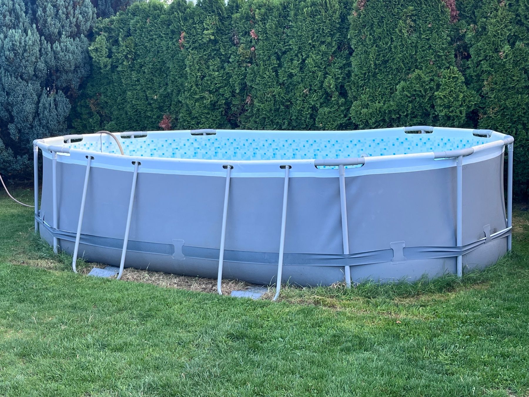 Bestway Schwimmbad: Pool – Gebraucht aus Staffelbach von JeNi83