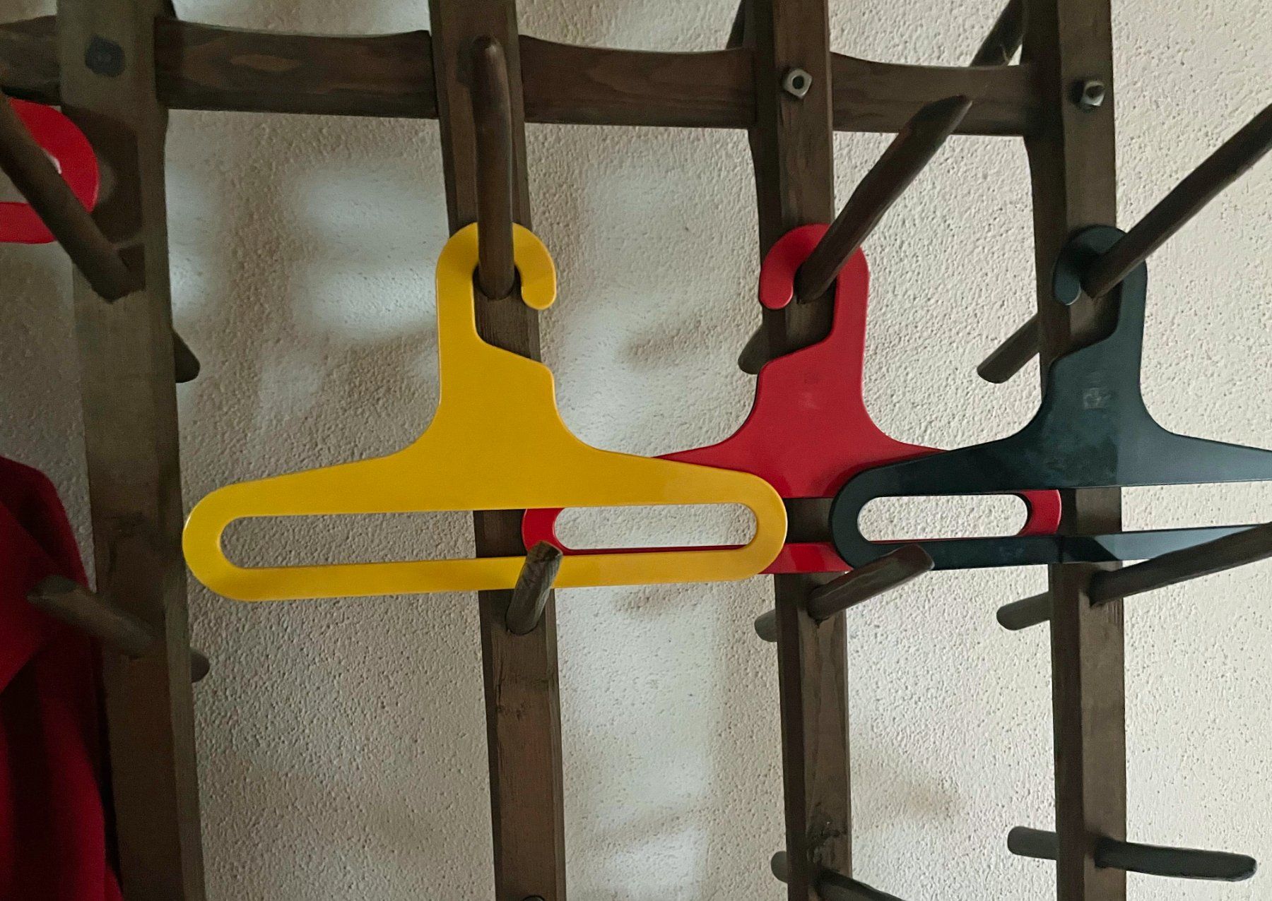 Garderobe: Garderobe – Gebraucht aus Malters von Typograph 1