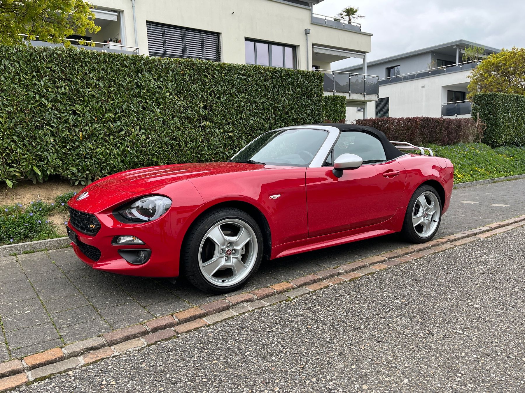 Fiat Autos: Fiat 124 Spider Limited Edition – Gebraucht aus Seengen von Ducevo 1