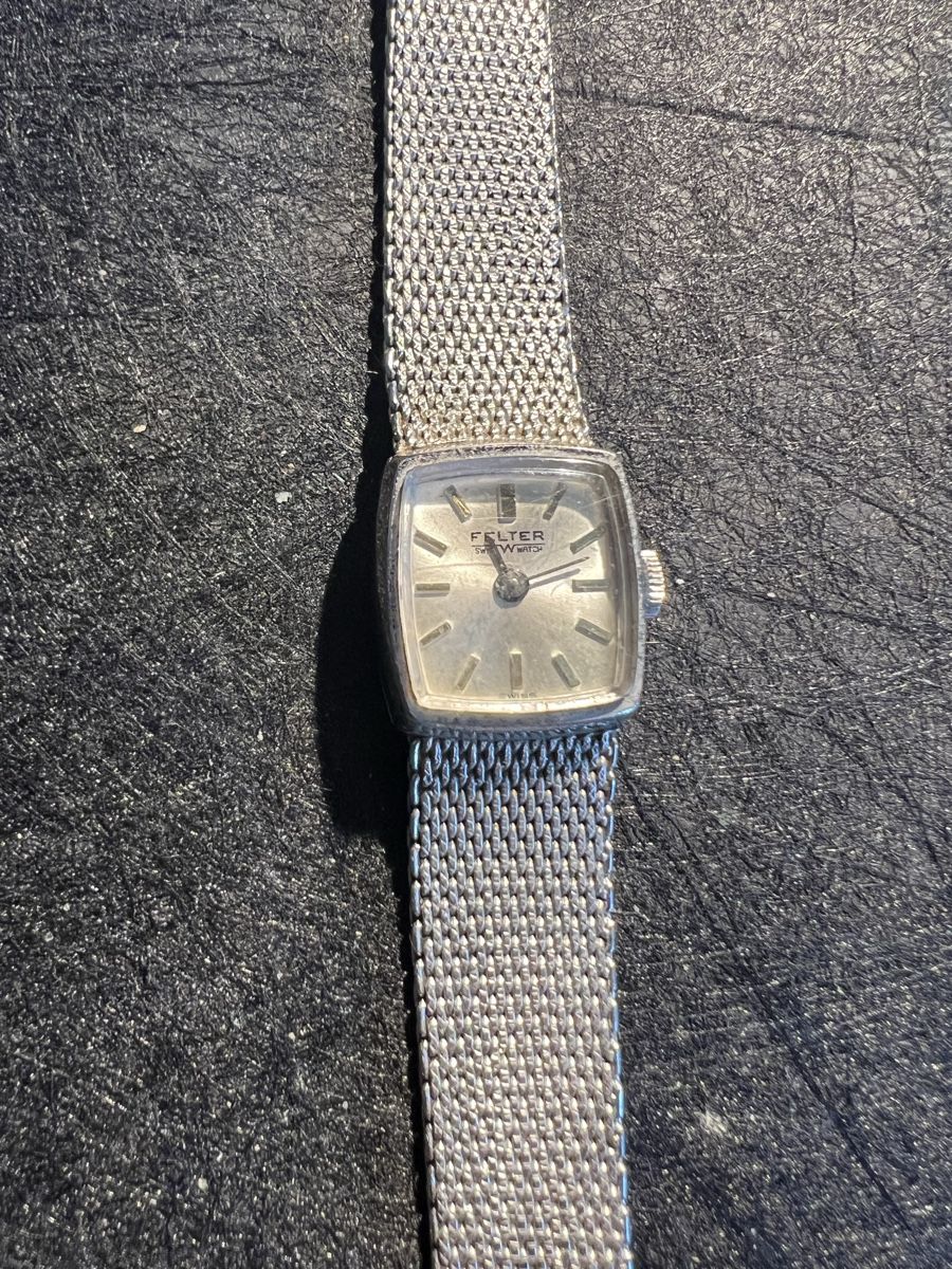 Orologi: Felter Uhr – Usato da Laufen venduto da groove60 1