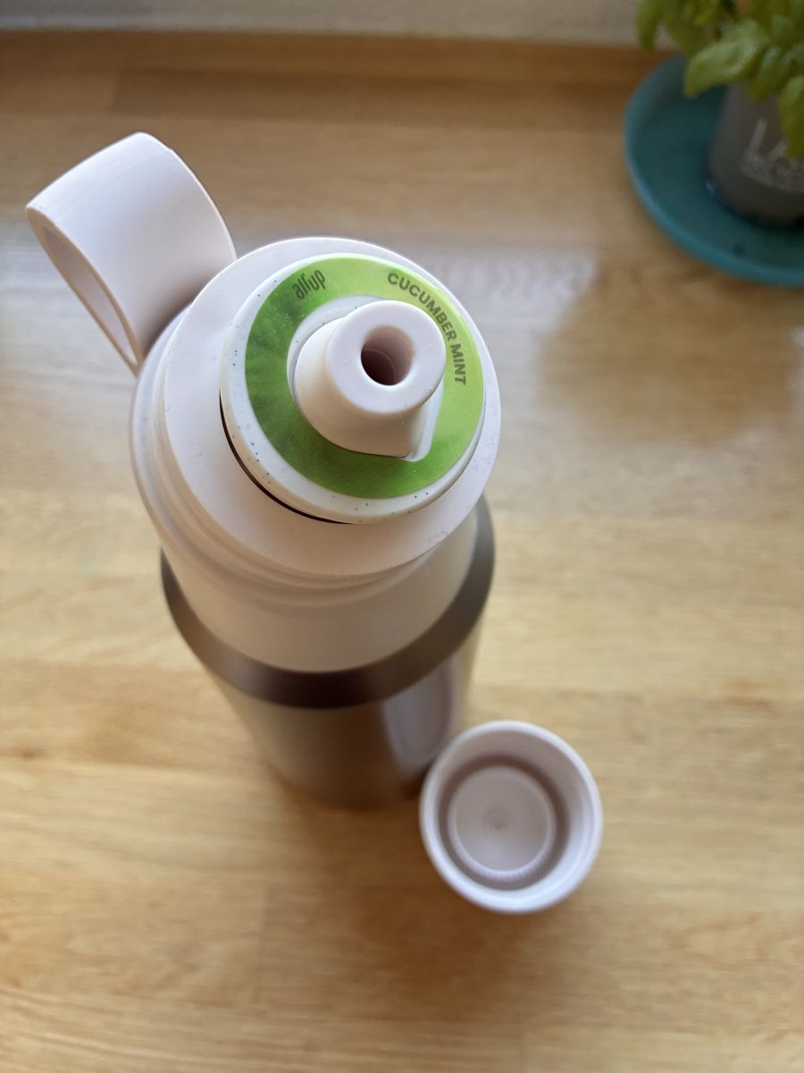 Air up Flasche Edelstahl 850ml & 5x Duftpods Neuwertig (Neu (gemäss Beschreibung)) in Rhäzüns für CHF 45 – mit Lieferung auf Ricardo kaufen