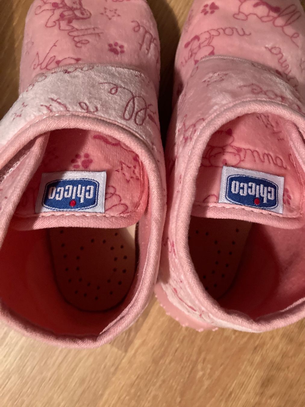 Schuhe für Jungen: Chicco Kinderfinken Gr. 27 neu – Neu (gemäss Beschreibung) aus Emmenbrücke von JJ_89 1