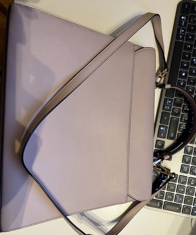 Taschen für Damen: Mittelgrosse Tasche Furla – Gebraucht aus Zürich von ani_m8q2 2