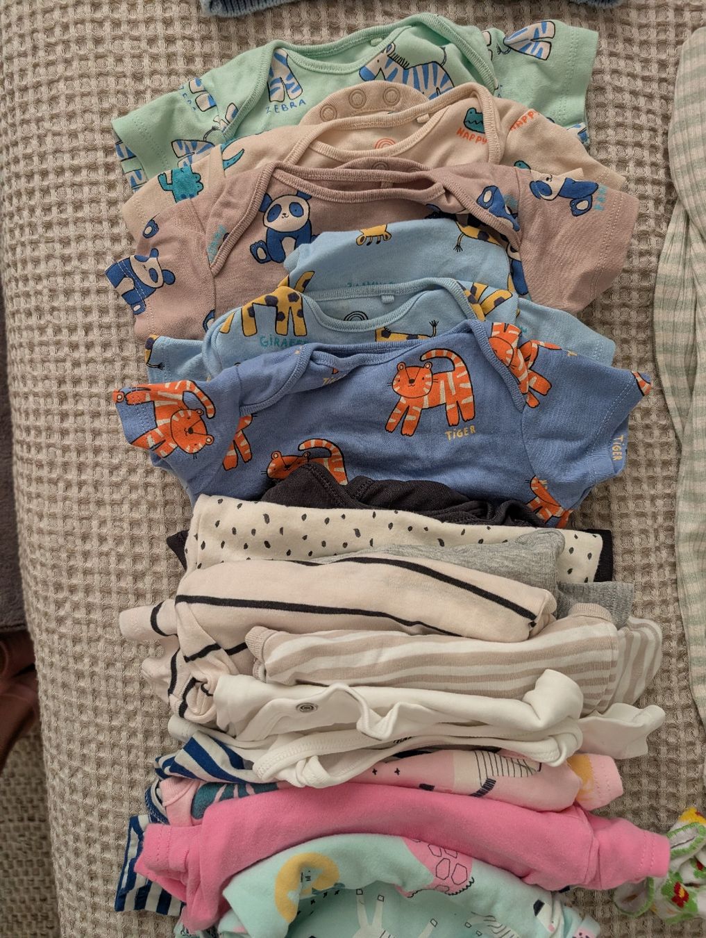 Lotti & Set di vestiti: Baby clothes NB 56 62 – Nuovo (secondo la descrizione) da Wangs venduto da Kat_9fgn 8
