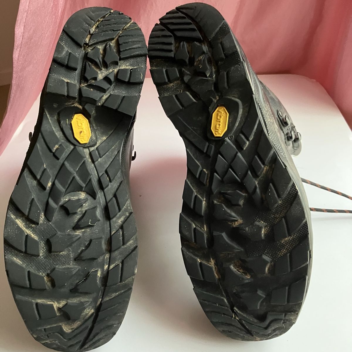 Lowa Damenschuhe: Lowa Wanderschuhe – Gebraucht aus Baar von Pulsatilla 3