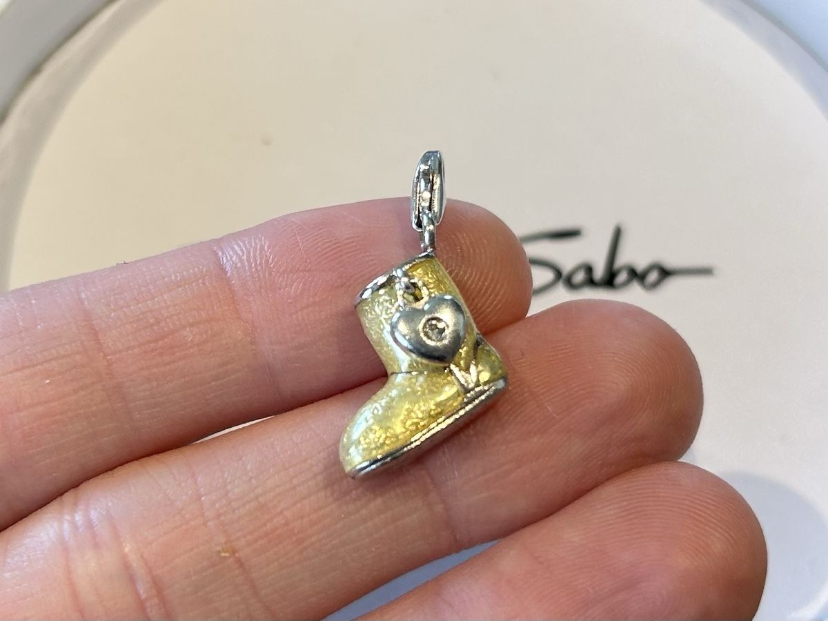 Thomas Sabo Ciondoli: Thomas Sabo Charm UGG Boot mit Herz 💛 925er Silber – Usato da Itingen venduto da Kiiwi03
