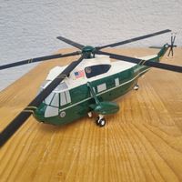 Modellhelikopter Marine One 1:72 metall USA-Registrierung gu