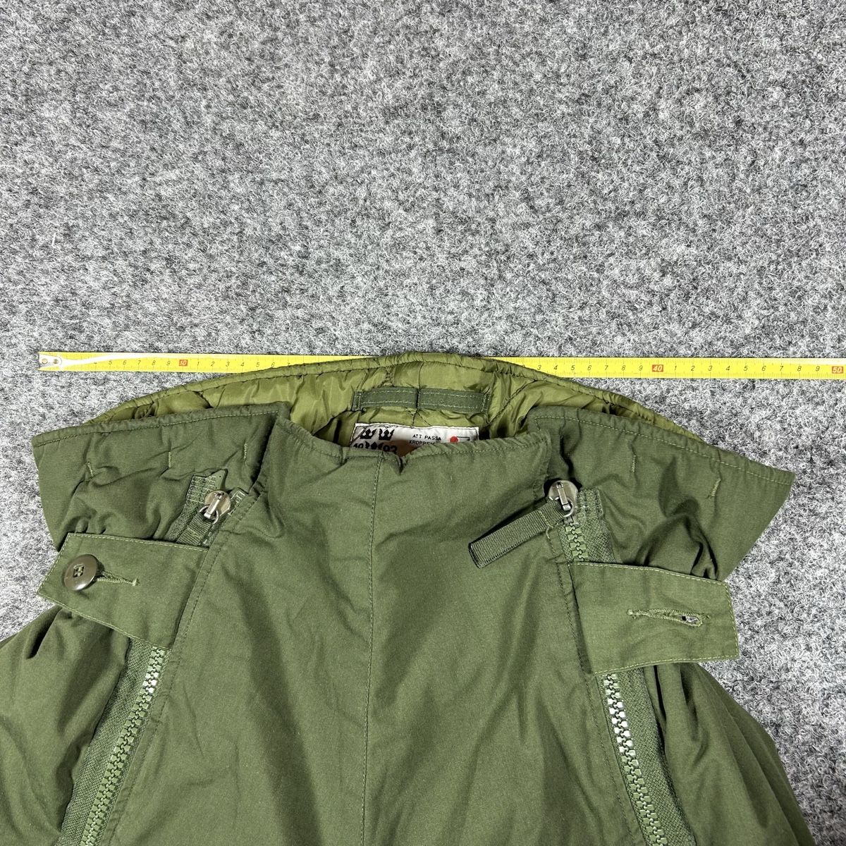 Pantaloni: Military pants – Usato da La Sagne NE venduto da Matlasape 4