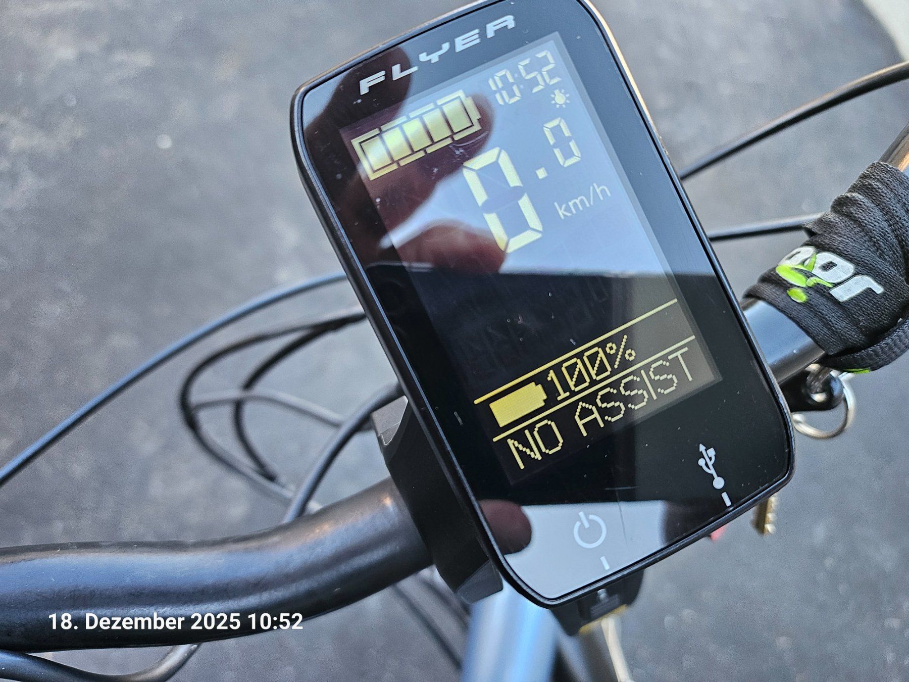 Flyer Velos: Flyer C8 Premium E-Bike (2017) - 36 V Next Generation – Gebraucht aus Emmenbrücke von Rumulus02 3