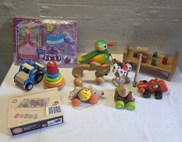 11 Stück Holzspielzeuge