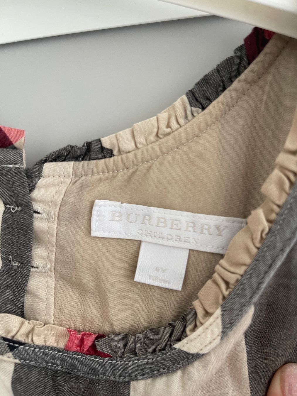 Burberry Vestiti & Gonne: Kleid BUBBERRY ( 6 Y , 116 ) – Usato da Zürich venduto da ino_76f2 1