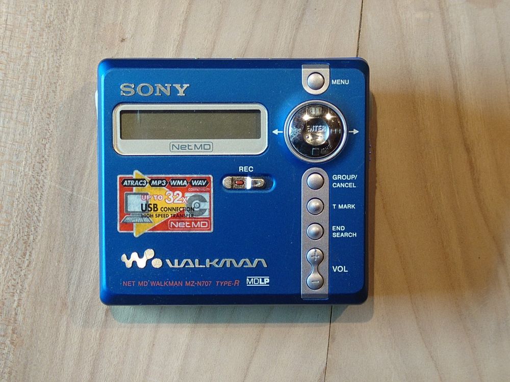 Lot MiniDisc + Sony MZN707 + JVC XMR70 + accessoires Kaufen auf Ricardo
