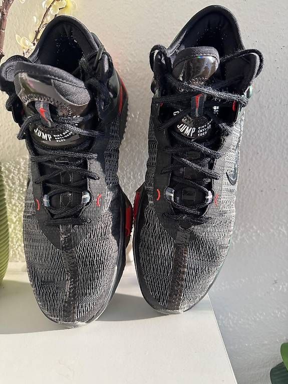 Scarpe da uomo: NIKE AIR ZOOM G.T JUMP 2 – Usato da Grand-Lancy venduto da ter_bvn7 1