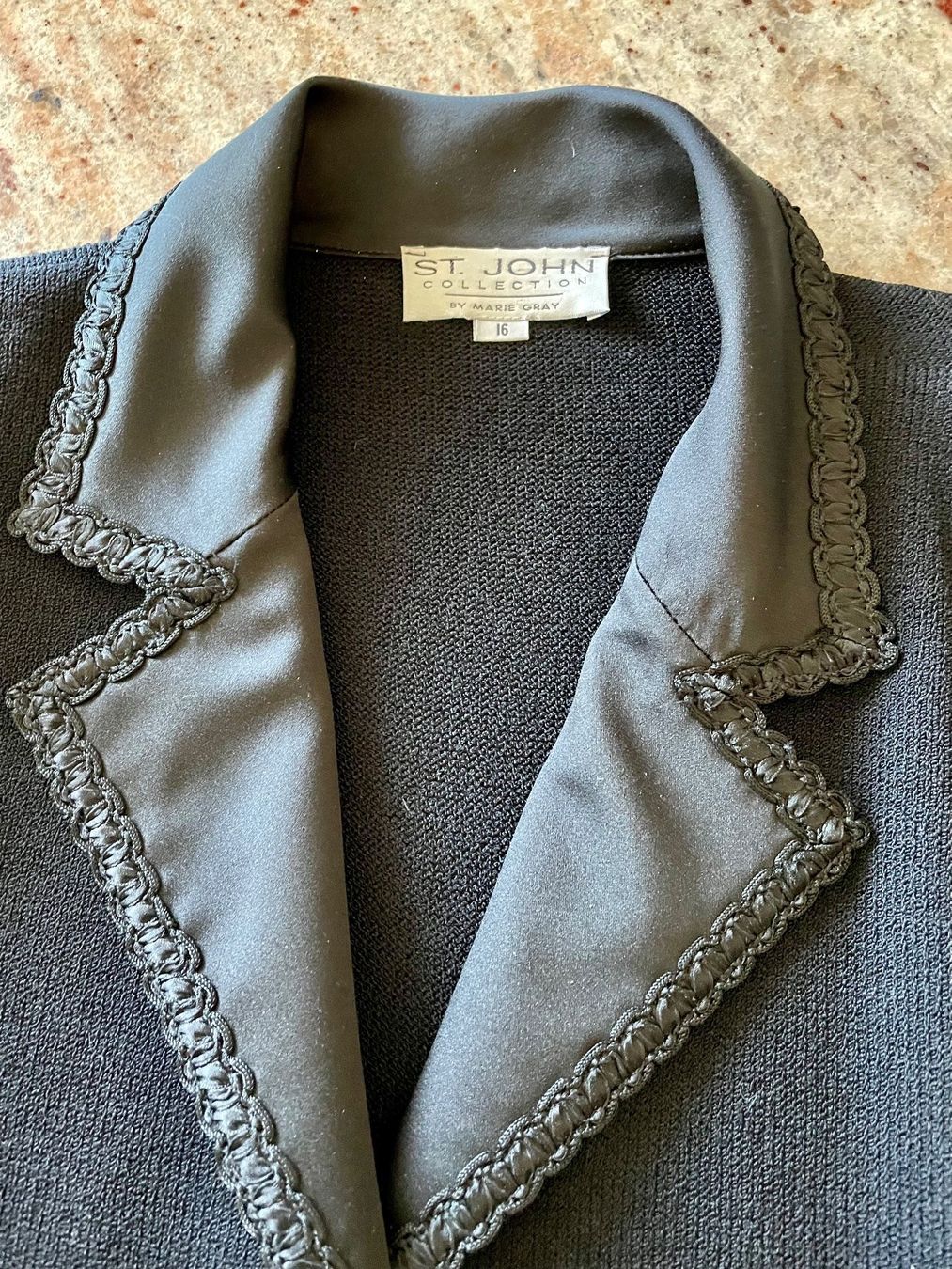 Giacche: ST. JOHN Collection - Tuxedo Longjacket / 16 – Nuovo (secondo la descrizione) da Spreitenbach venduto da Jessy8 3