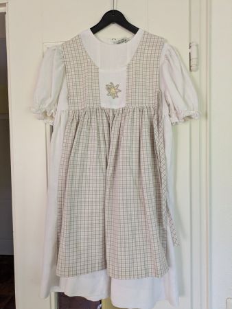 Dirndl Kleid aus 100% Leinen / Trachtenkleid, Grösse 110
