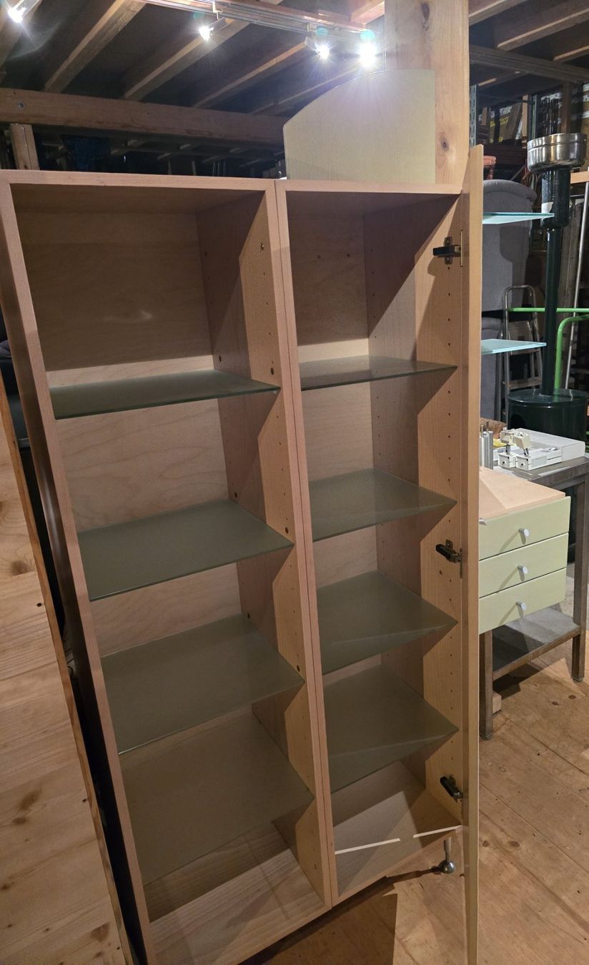 Guardaroba: Wandgarderobe  mit Schrank – Usato da Rorschacherberg venduto da snOOpydOg11 3