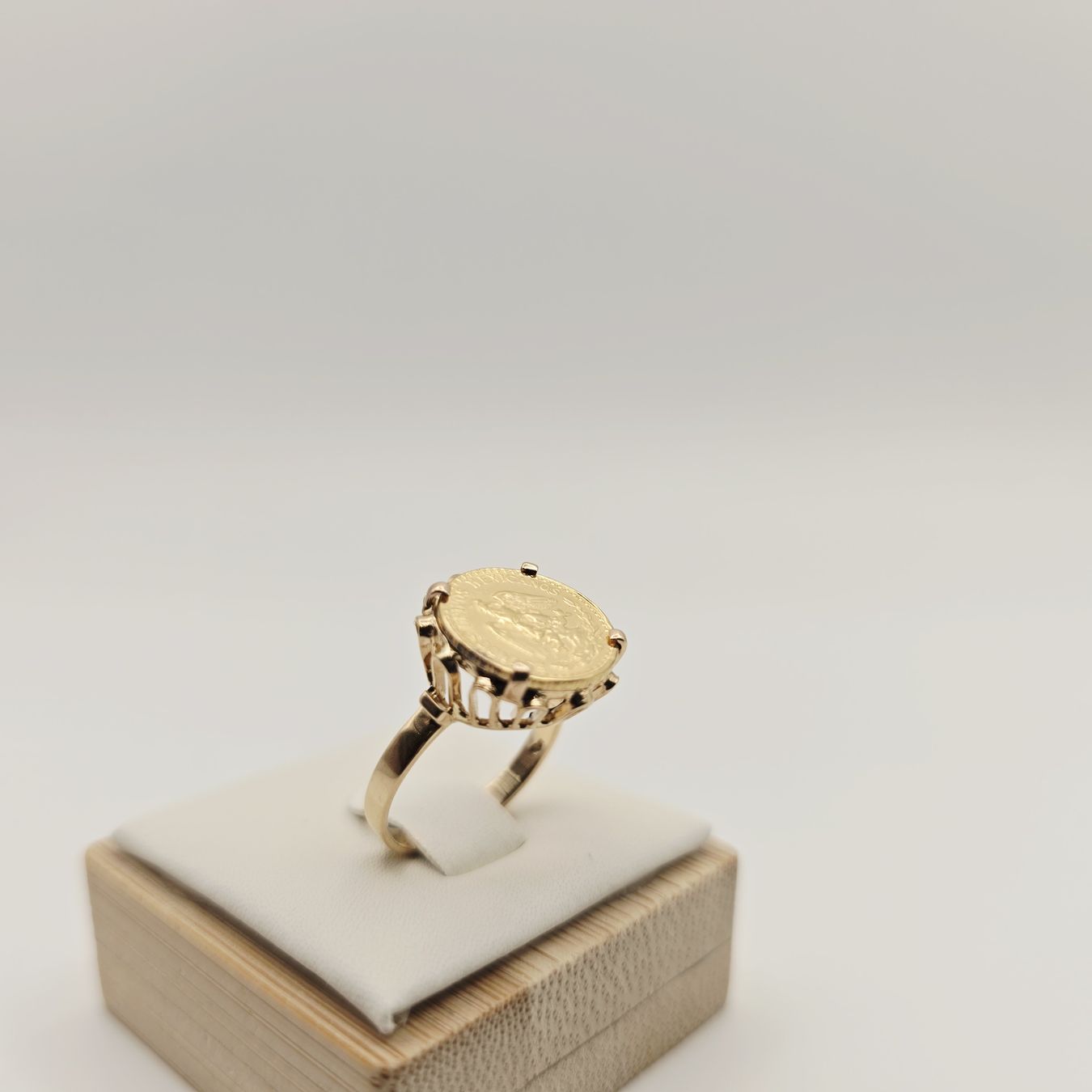 Ringe: Gold Ring 585 Gold 14KT mit 2 Pesos 900 Gold Mexico Gr 51 – Neu (gemäss Beschreibung) aus Stein am Rhein von JuwelierSteinbock.CH 1